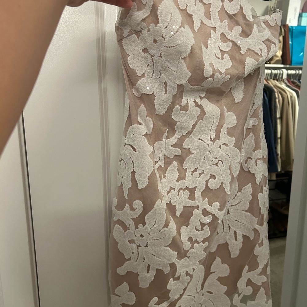 L'ATISTE White Lace Overlay Mini Dress with Nude Lining - Picture 14 of 15